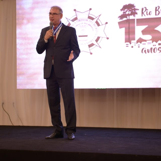 Rico Leite em solenidade dos 137 anos de Rio Branco